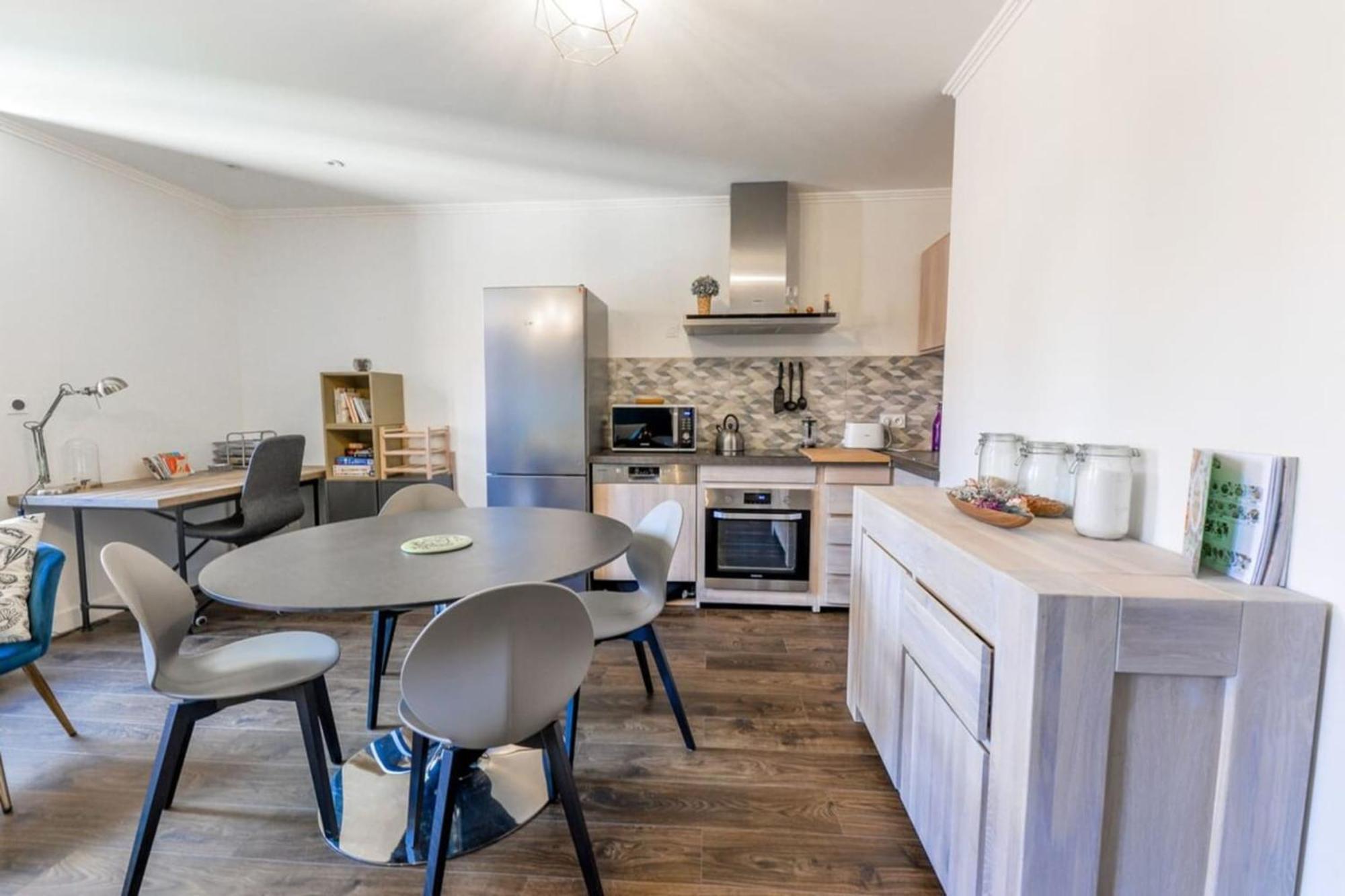 3-Star Rated Apartment In The Heart Of The Old Town With A View Annecy Exterior photo