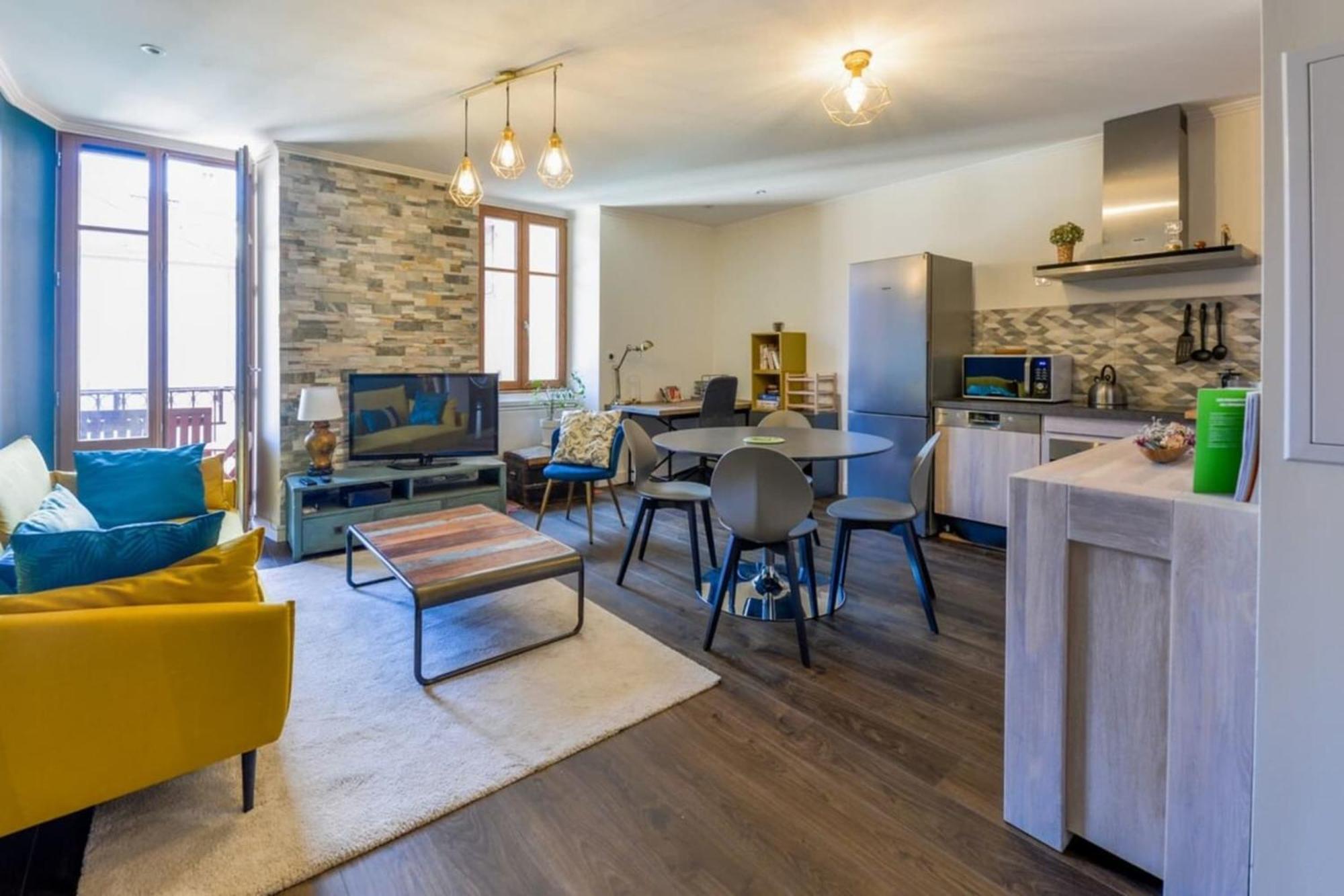 3-Star Rated Apartment In The Heart Of The Old Town With A View Annecy Exterior photo